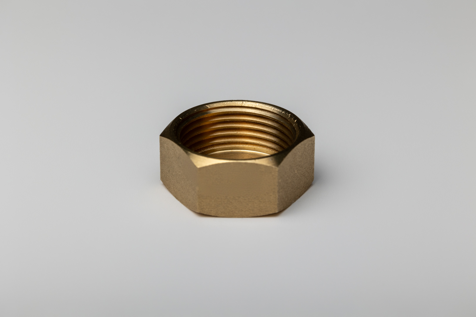 Žalvarinė aklė su vidiniu sriegiu 3/4" - Image 2